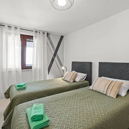 Frama Porec - *
