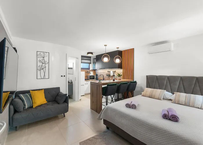 Frama Porec - * Funtana